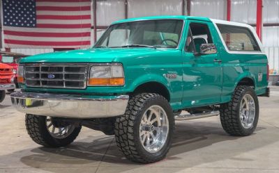 1995 Ford Bronco XLT 