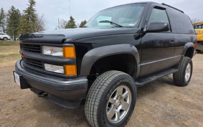 1999 Chevrolet Tahoe LS 2DR 4WD SUV