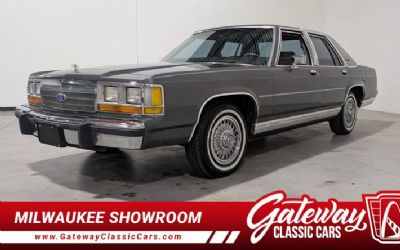 1988 Ford Crown Victoria 