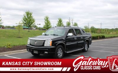 2003 Cadillac Escalade EXT. 