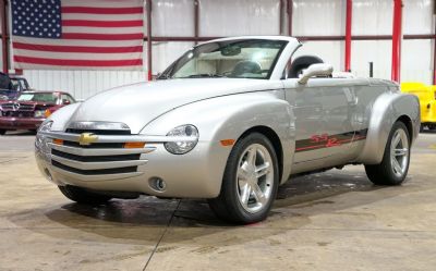 2004 Chevrolet SSR LS 