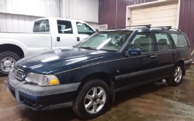 Photo of a 1999 Volvo V70 XC T5 AWD for sale