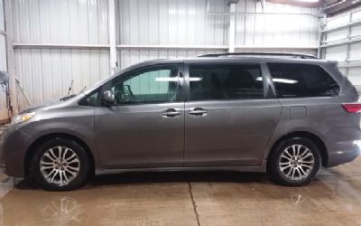 Photo of a 2019 Toyota Sienna XLE for sale