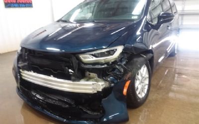 Photo of a 2021 Chrysler Pacifica Touring L for sale