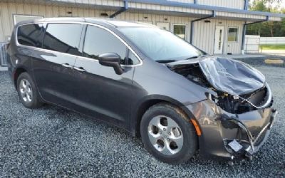 Photo of a 2020 Chrysler Pacifica Hybrid Touring for sale